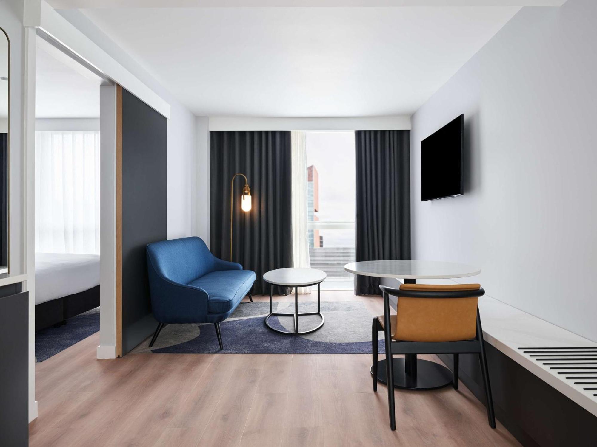 Hyatt Regency London Stratford Hotel Exterior photo